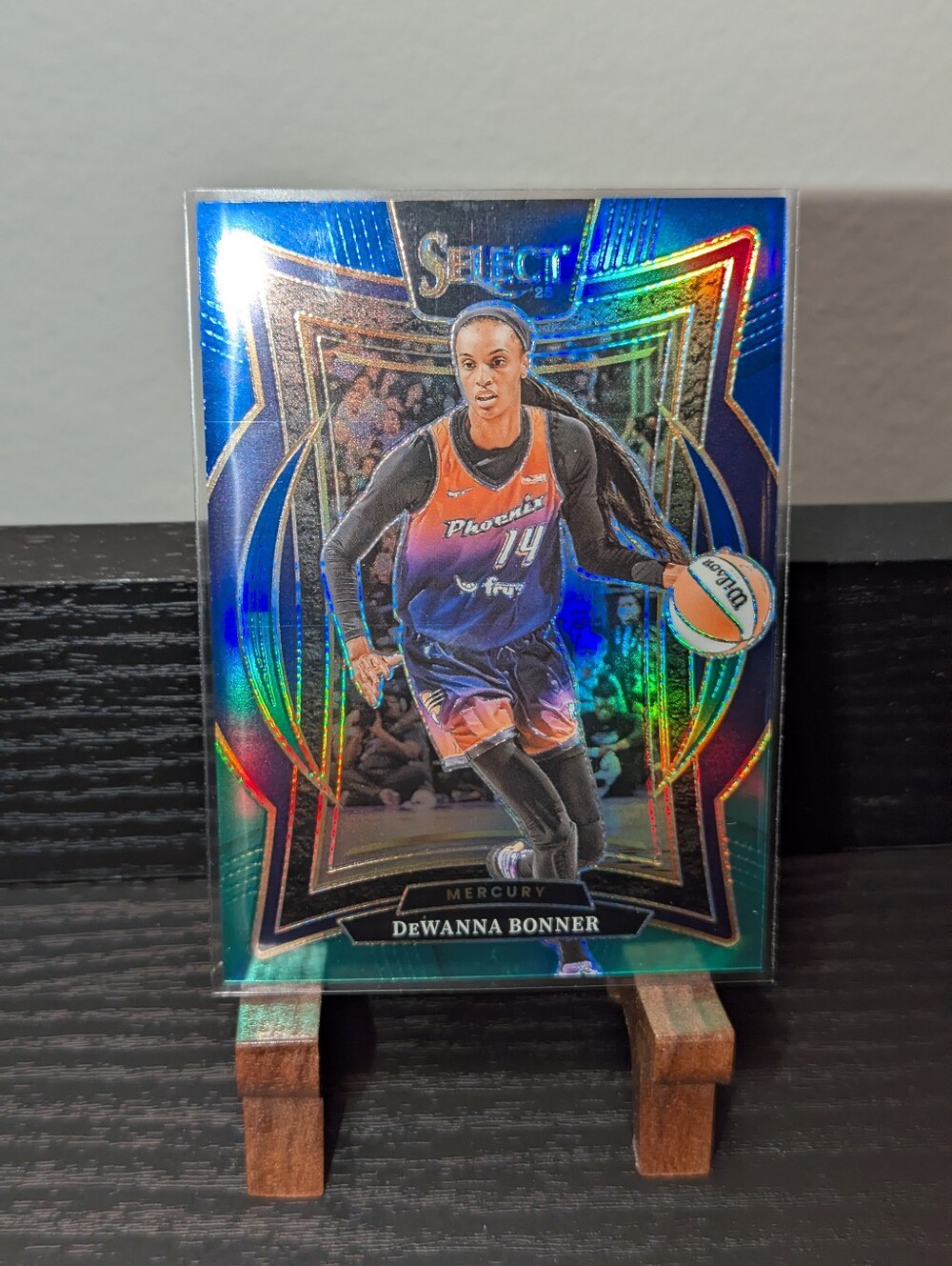 2025 Panini Select WNBA Dewanna Bonner Green / Blue Holo #93 Numbered 283/349